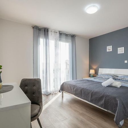 Family Apartment Ingrid Пула Екстериор снимка